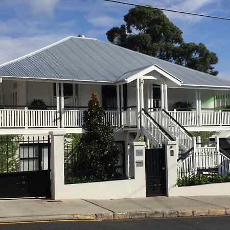 Heal House Bed & Breakfast Brisbane Bagian luar foto