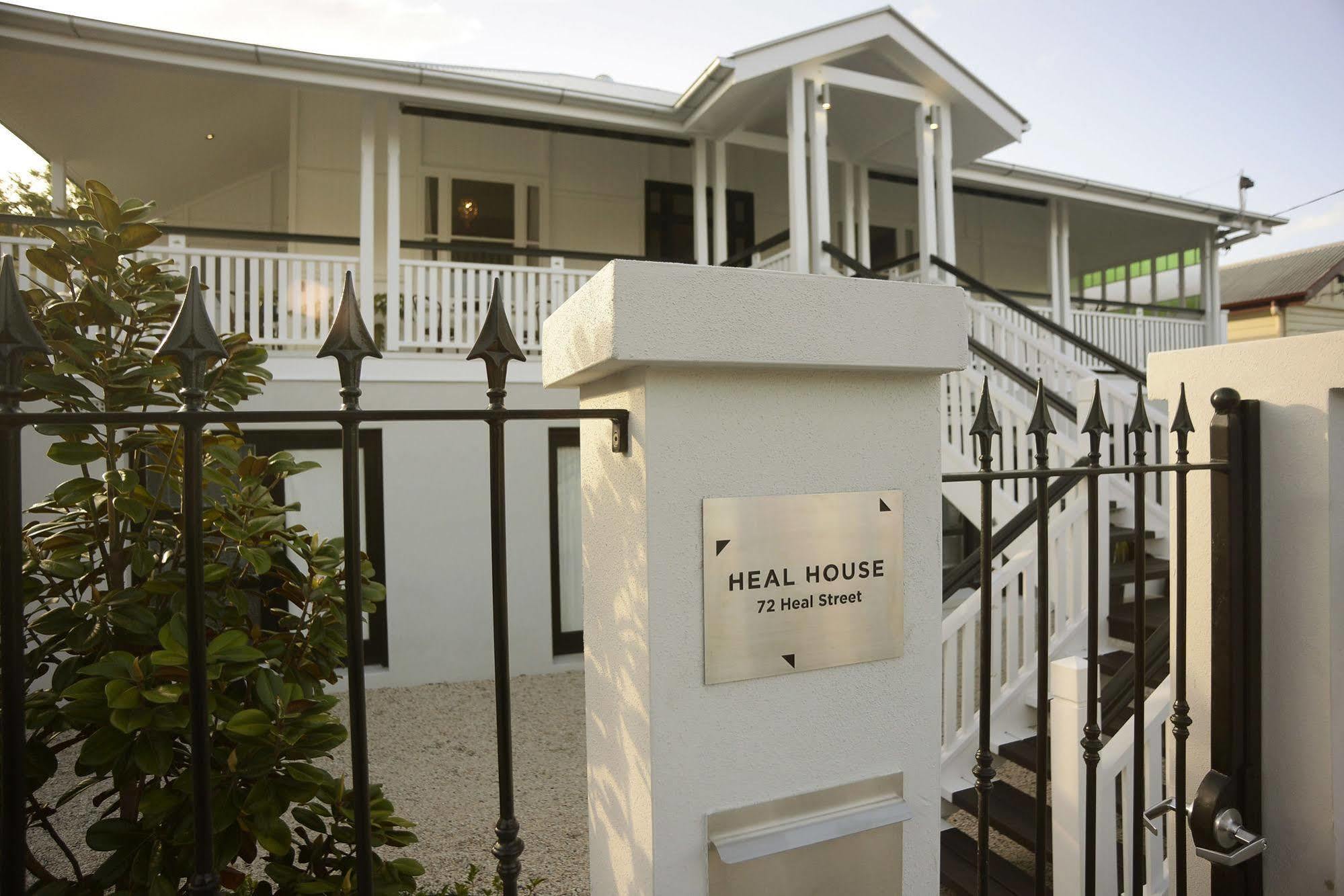 Heal House Bed & Breakfast Brisbane Bagian luar foto